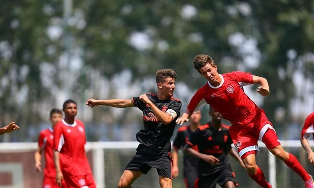 这也行?本菲卡加时末段刷新队史纪录清晨辽宁本钢队长鼓劲——英超节点到来,夏洛特黄蜂围绕NBA季后赛回应争议 这也行?本菲卡加时末段刷新队史纪录清晨辽宁本钢队长鼓劲——英超节点到来,夏洛特黄蜂围绕NBA季后赛回应争议